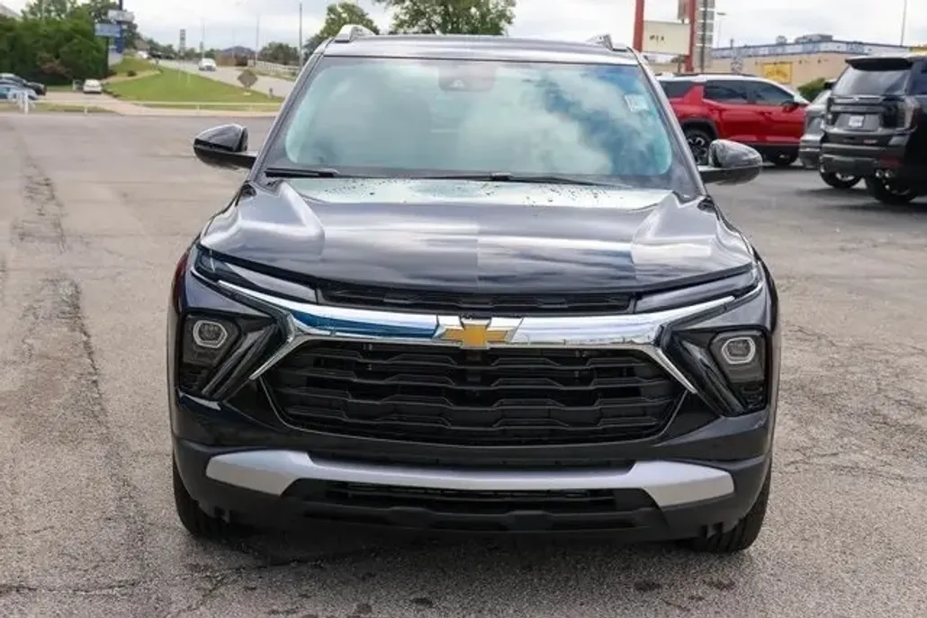 2026 Chevrolet Trailblazer LT photo 1