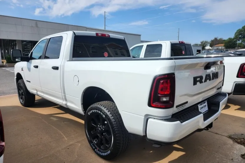 2026 Ram 3500 Big Horn photo 1