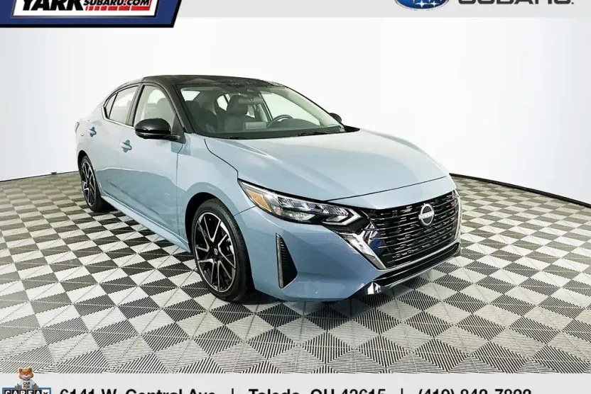 2024 Nissan Sentra SR photo 1