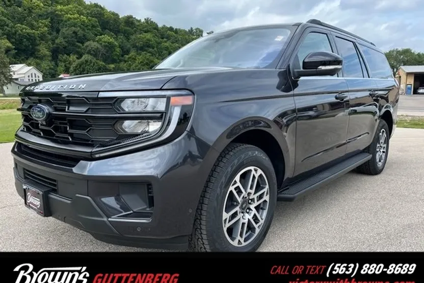 2025 Ford Expedition MAX photo 1