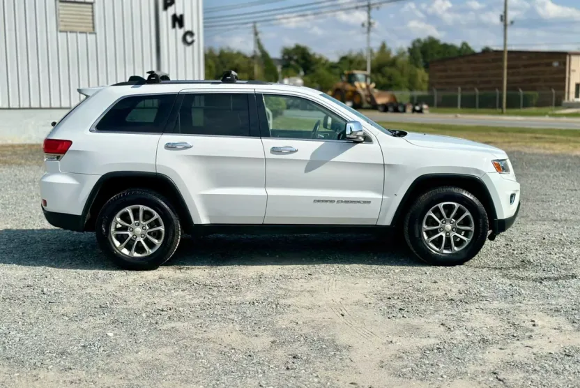 2014 Jeep Grand Cherokee Limited Sport photo 1