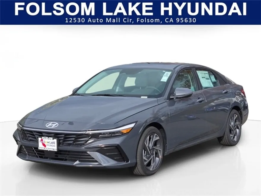 2025 Hyundai Elantra Limited photo 1