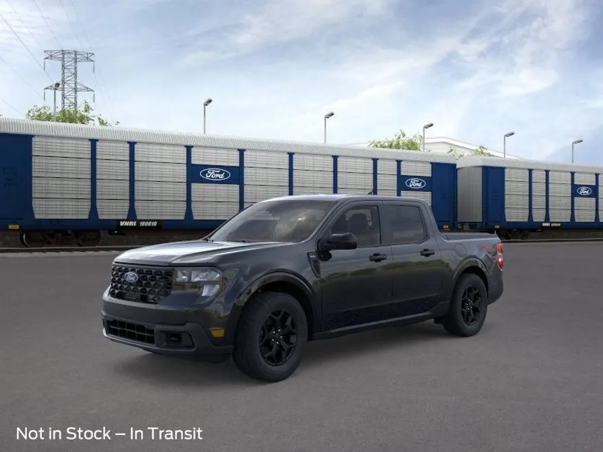 2025 Ford Maverick XLT photo 1