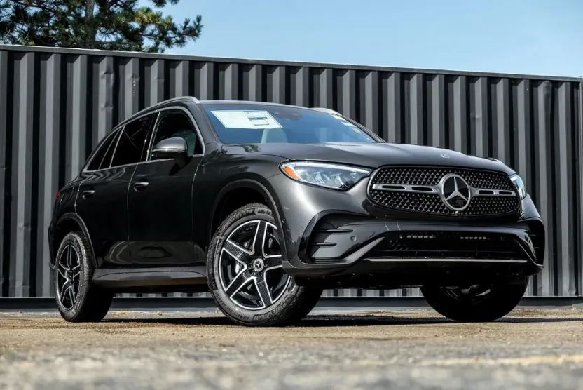 2026 Mercedes Benz GLC 300 4MATIC photo 1