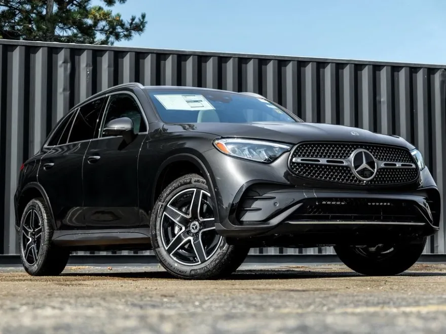 2026 Mercedes Benz GLC 300 4MATIC photo 1