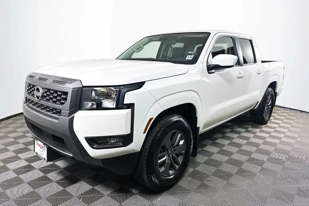 2025 Nissan Frontier SV photo 1