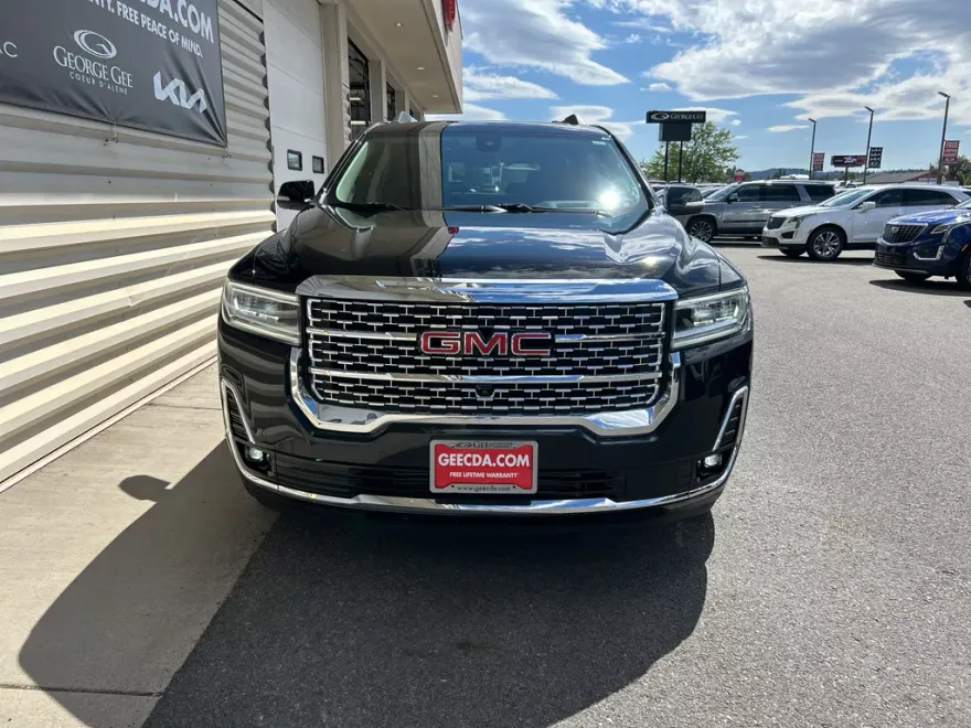 2023 Gmc Acadia Denali photo 1