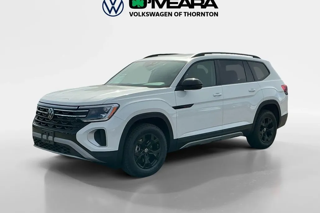 2025 Volkswagen Atlas Peak Edition SE photo 1