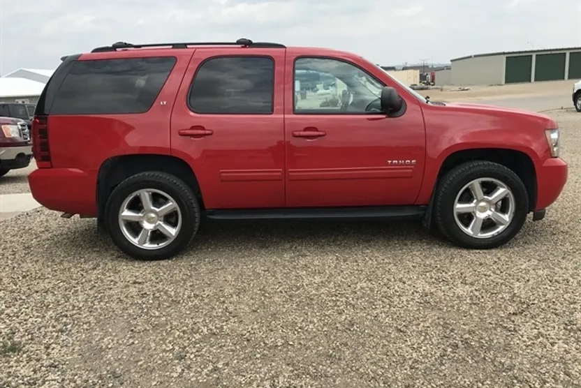 2013 Chevrolet Tahoe LT photo 1