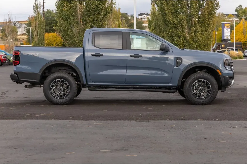 2025 Ford Ranger XLT photo 1