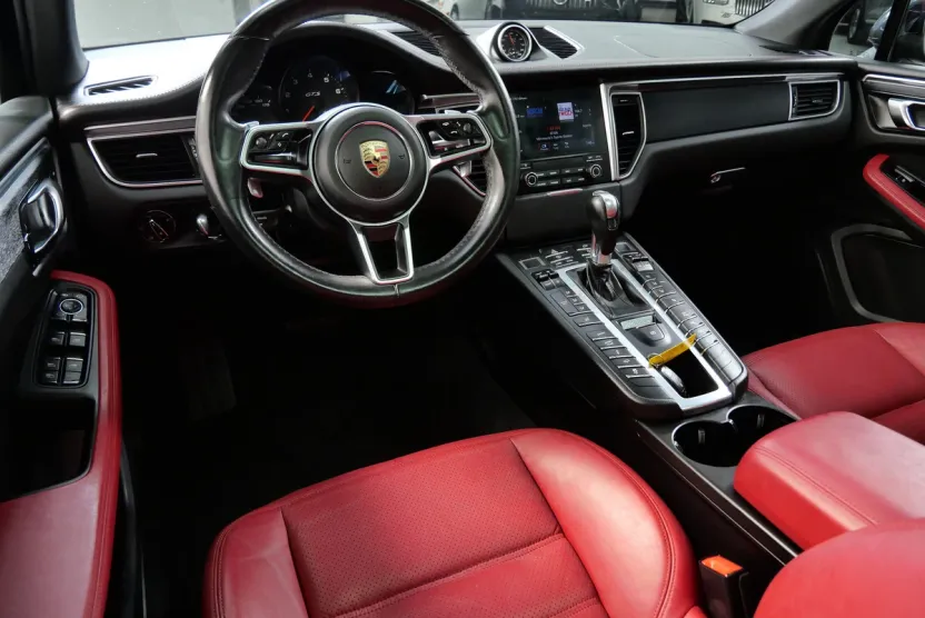 2017 Porsche Macan GTS photo 1