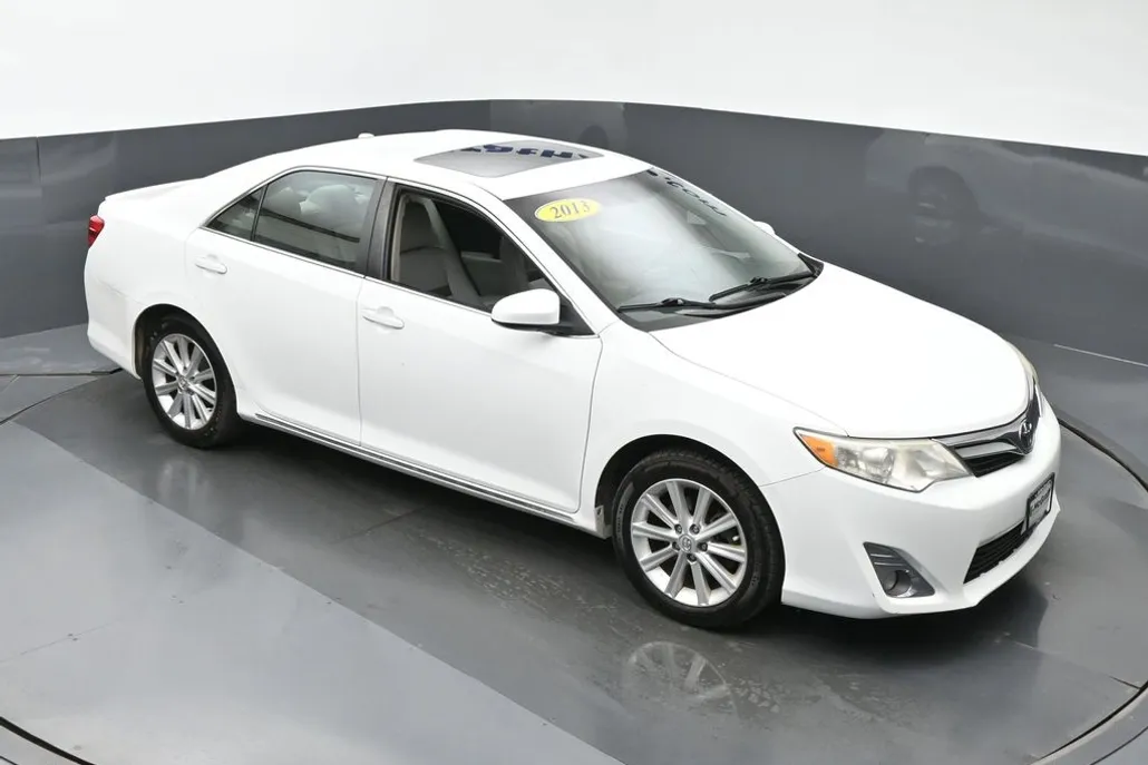 2013 Toyota Camry L photo 1