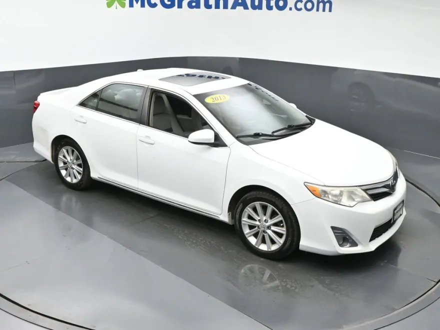 2013 Toyota Camry L photo 1