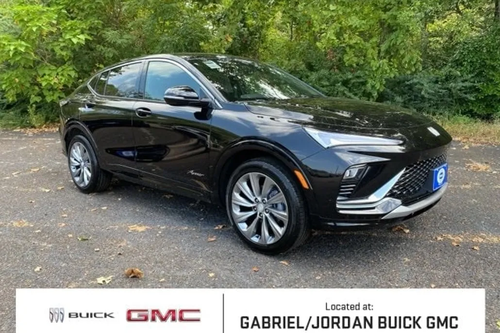 2025 Buick Envista Avenir photo 1