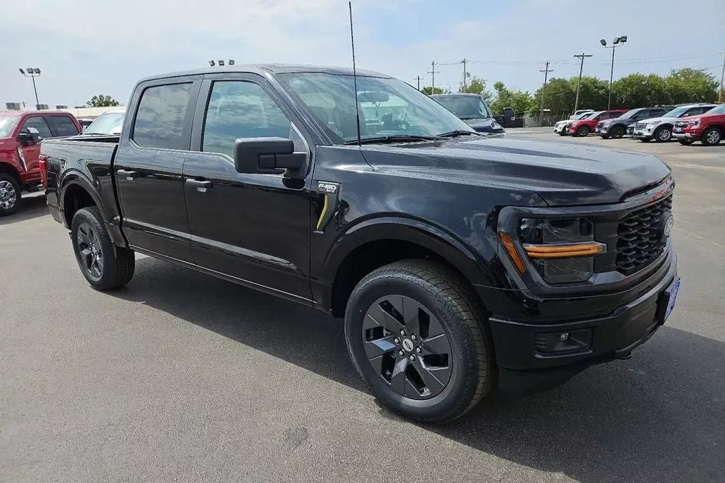 2025 Ford F-150 STX photo 1