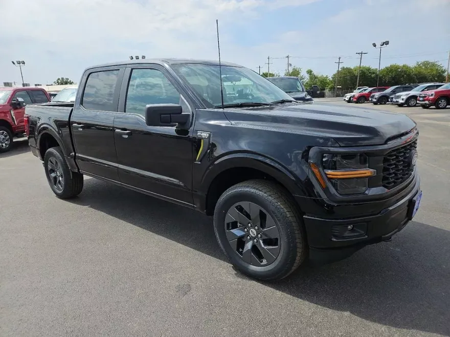 2025 Ford F-150 STX photo 1