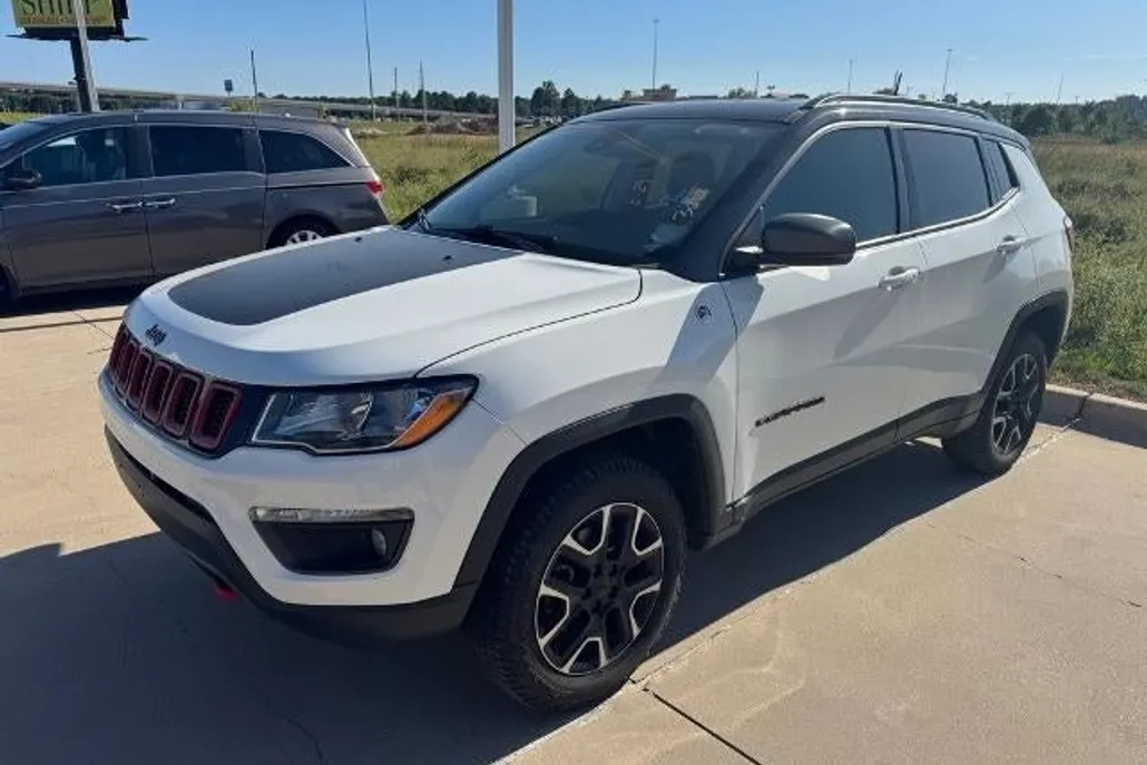 2021 Jeep Compass Trailhawk photo 1