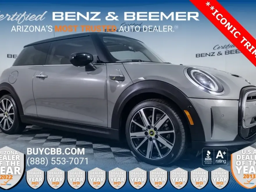 2023 Mini Cooper Hardtop SE photo 1