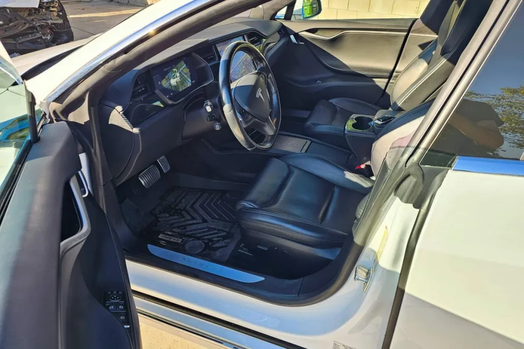 2021 Tesla Model S Long Range Plus photo 1