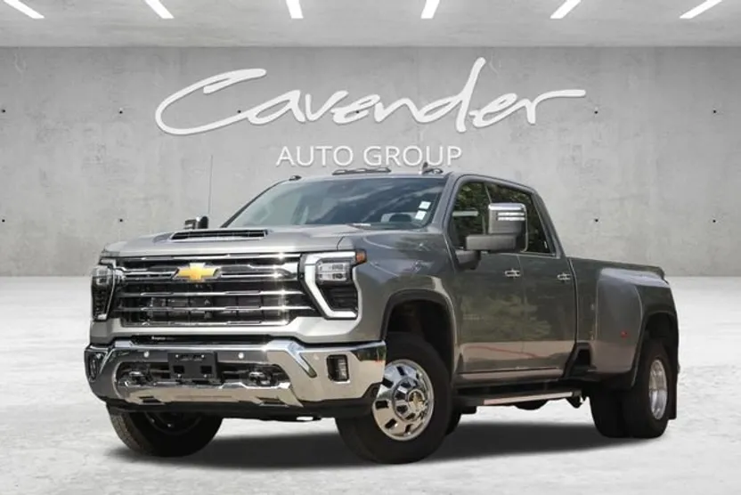 2025 Chevrolet Silverado 3500HD LTZ photo 1
