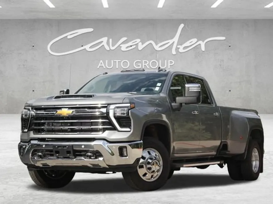 2025 Chevrolet Silverado 3500HD LTZ photo 1