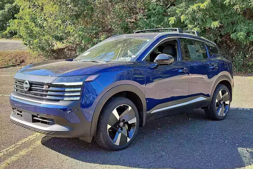 2026 Nissan Kicks SR photo 1