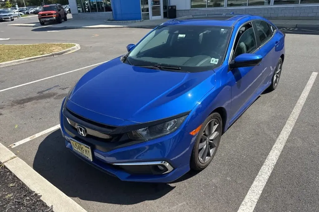 2021 Honda Civic EX-L photo 1