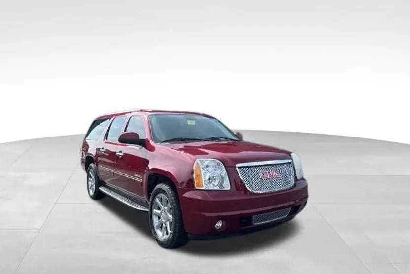 2011 Gmc Yukon XL Denali photo 1