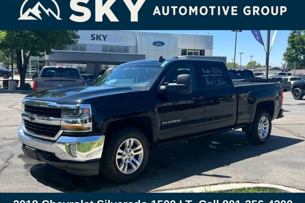 2018 Chevrolet Silverado 1500 LT photo 1