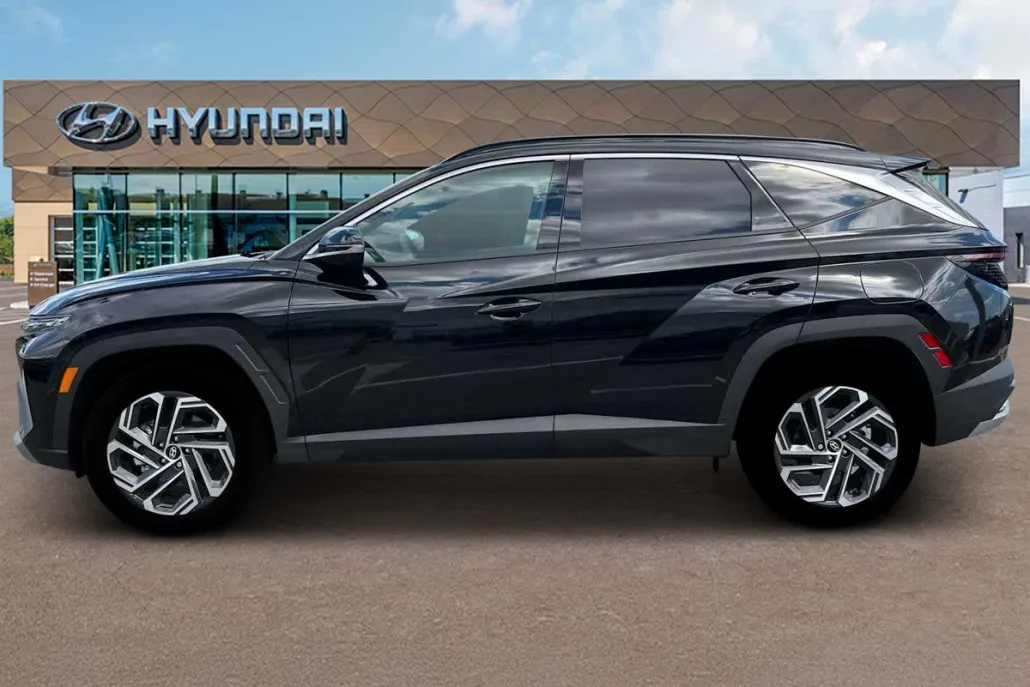 2025 Hyundai Tucson Hybrid Limited photo 1
