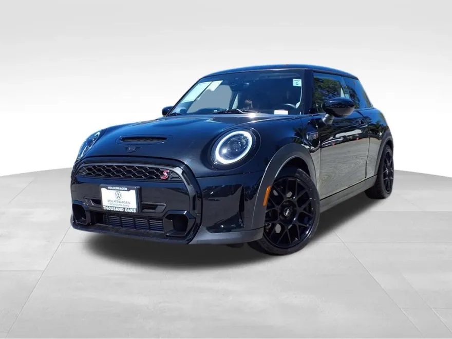 2023 Mini Cooper 2 Door Hardtop S photo 1