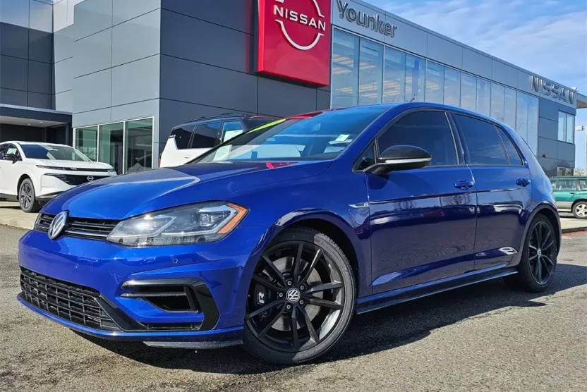 2019 Volkswagen Golf R 4Motion photo 1
