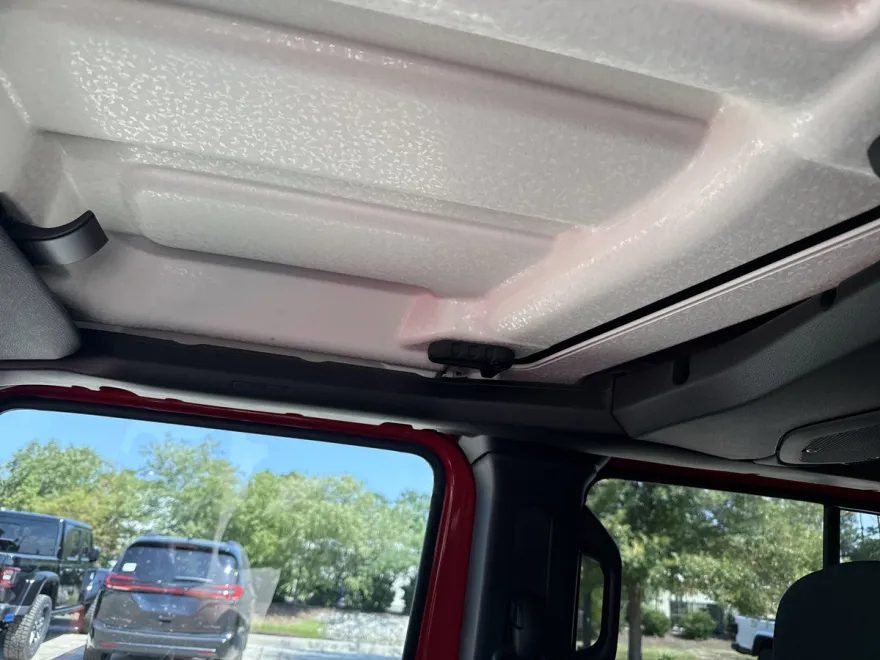 2024 Jeep Gladiator Mojave photo 1