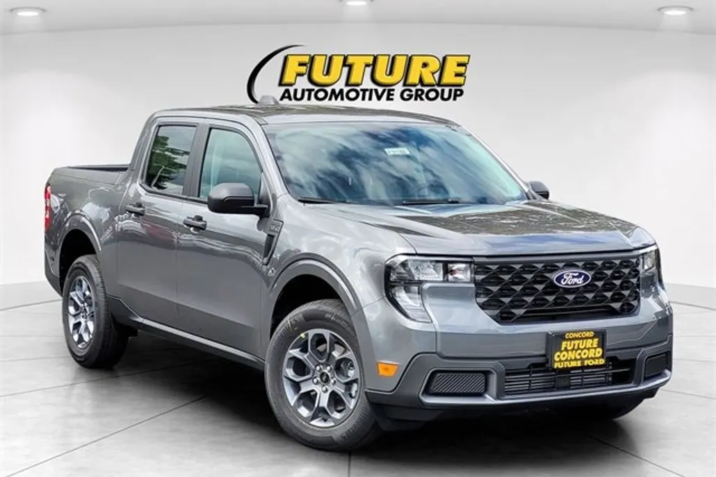 2025 Ford Maverick XLT photo 1
