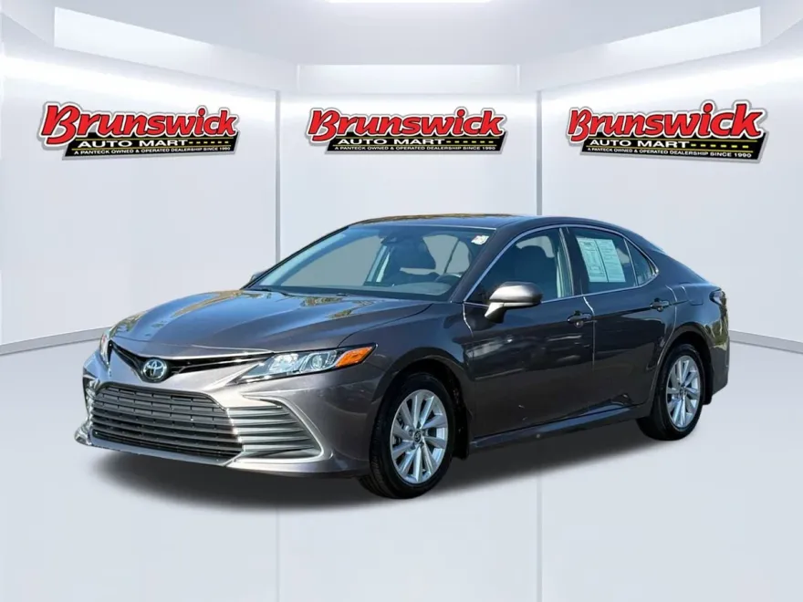 2024 Toyota Camry LE photo 1