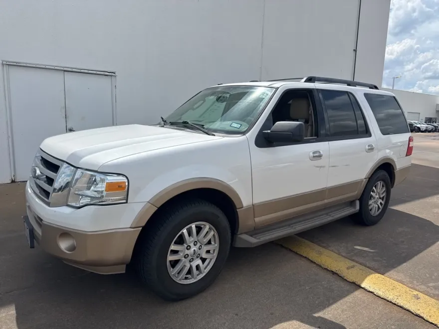 2014 Ford Expedition XLT photo 1