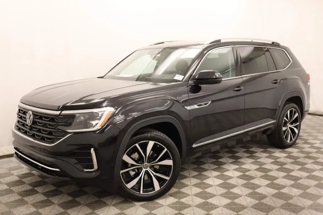 2026 Volkswagen Atlas SEL Premium R-Line photo 1