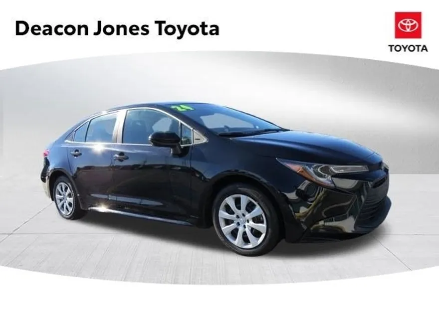 2024 Toyota Corolla LE photo 1