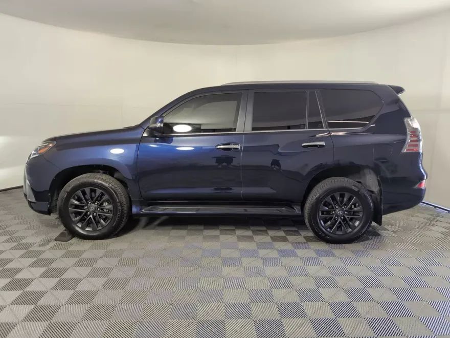 2023 Lexus GX 460 photo 1