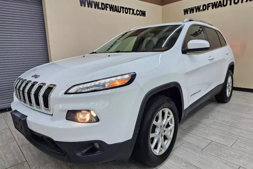 2014 Jeep Cherokee Latitude photo 1
