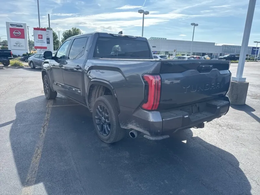 2024 Toyota Tundra Platinum photo 1