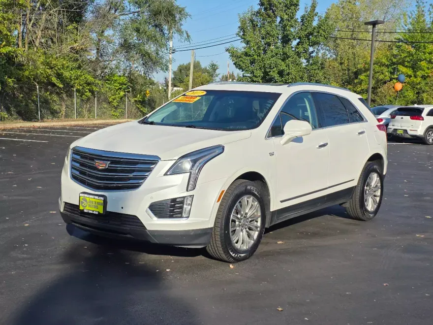 2017 Cadillac XT5 Luxury photo 1