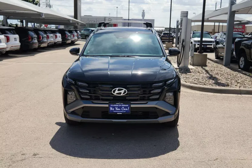 2025 Hyundai Tucson SEL photo 1