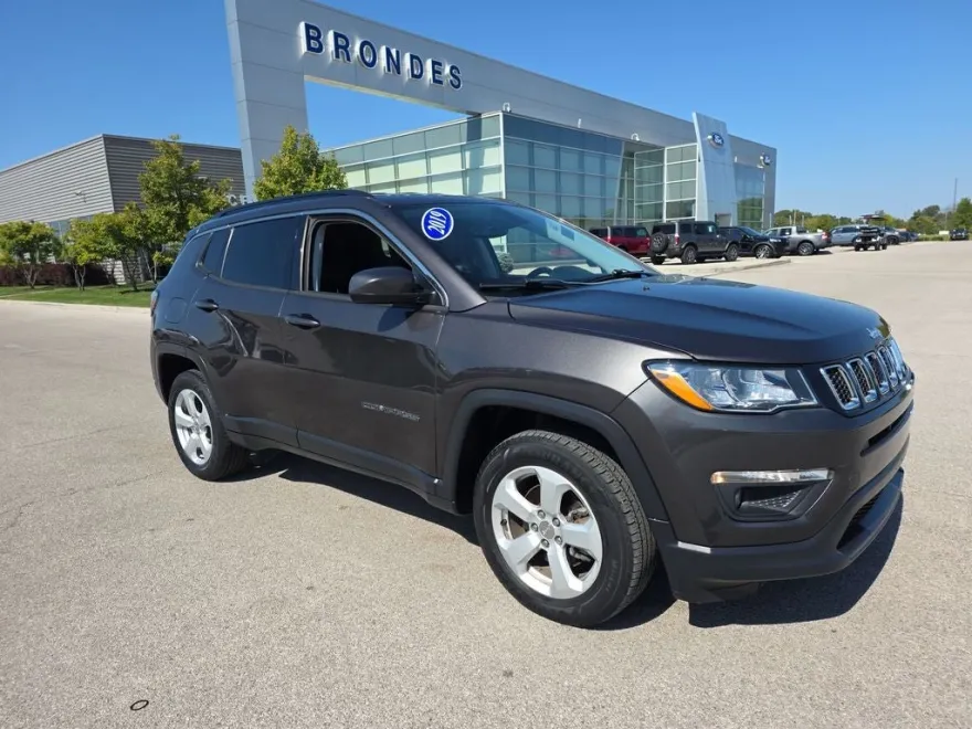 2019 Jeep Compass Latitude photo 1