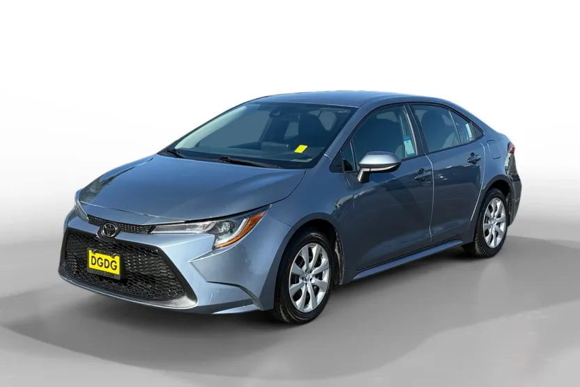 2022 Toyota Corolla LE photo 1