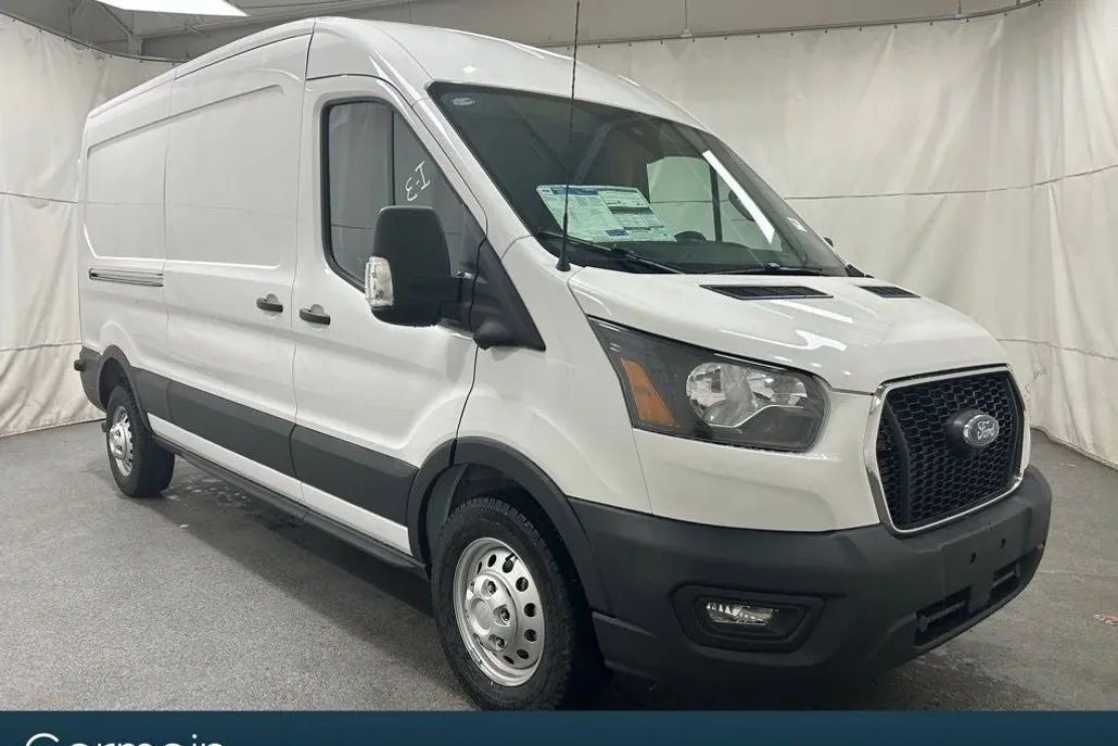 2025 Ford Transit photo 1