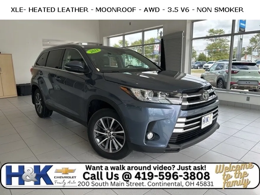 2019 Toyota Highlander XLE photo 1