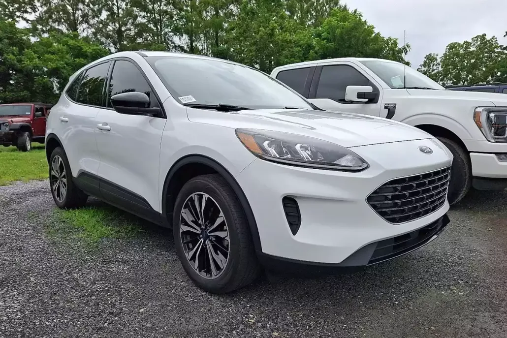 2022 Ford Escape SE photo 1