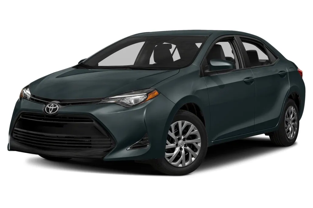 2019 Toyota Corolla LE photo 1
