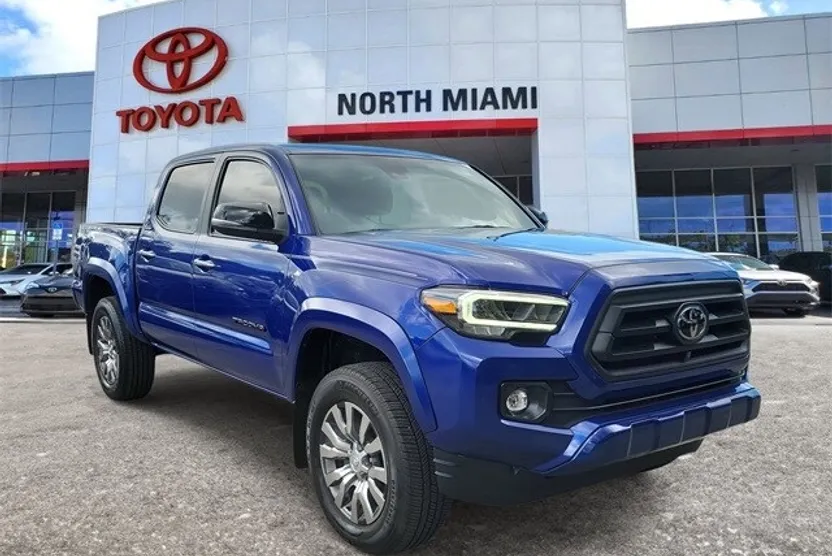 2023 Toyota Tacoma Limited photo 1